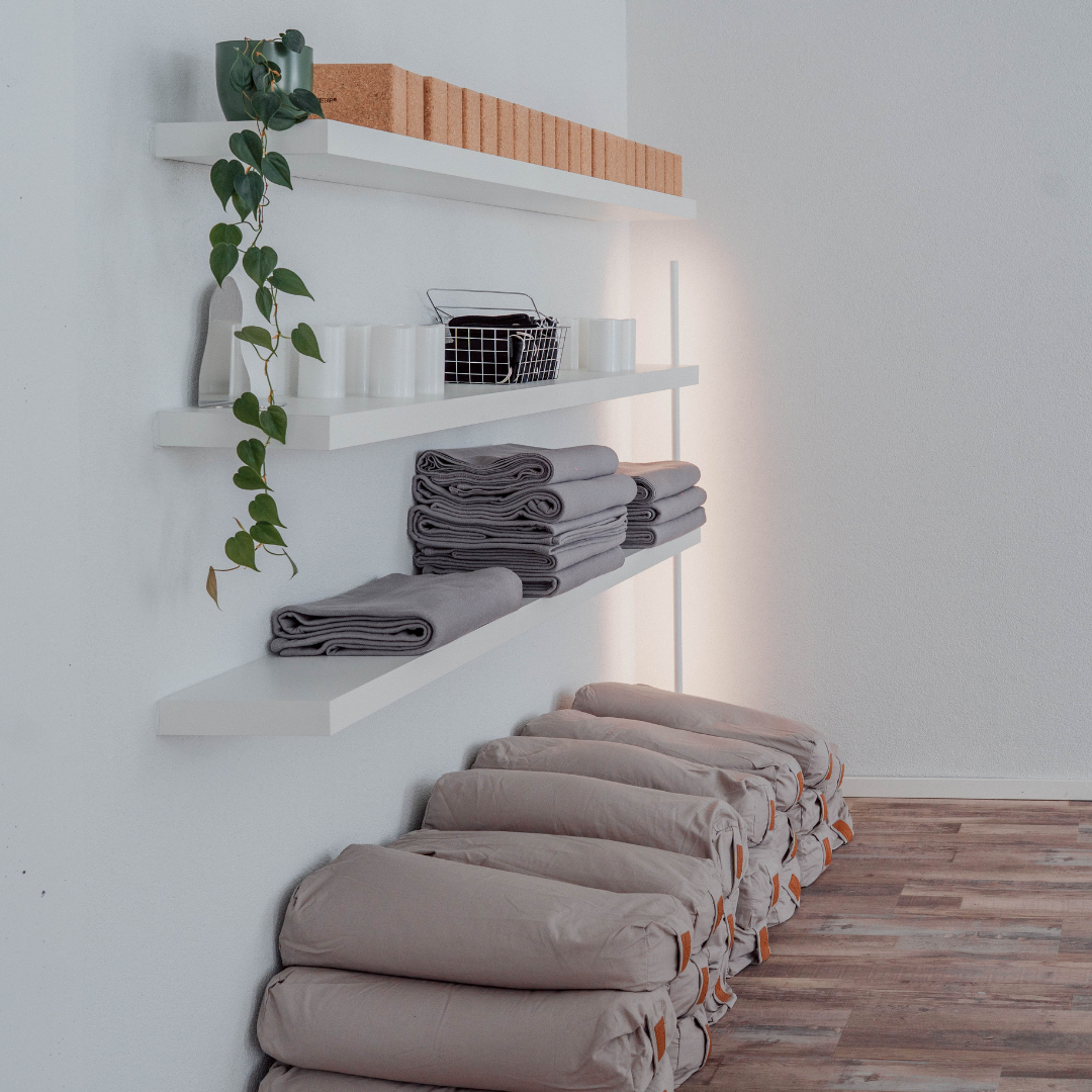 Yoga bei THE/16 &ndash; Dynamisch & kraftvoll